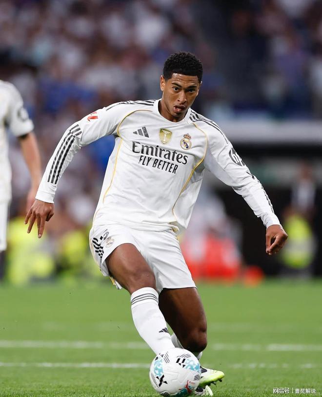 记者：兰克尔-泽擅空手套白狼，找朴志洙要落场球衣而不是换（记者：兰克尔-泽再现空手套白狼，向朴志洙索要赛后球衣而非交换）