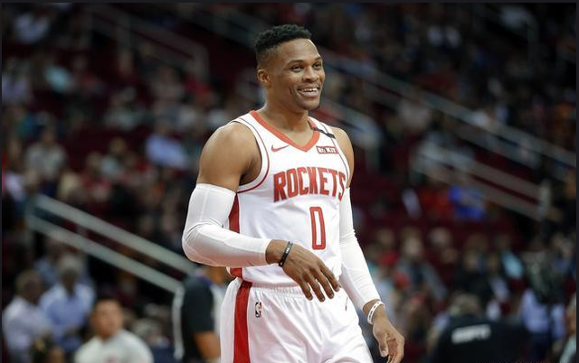 佩杜拉：尤文冬窗想补强中场、右后卫、中卫，已瞄准多名球员（佩杜拉：尤文计划在冬窗补强中场、右后卫和中卫，已圈定多名人选）