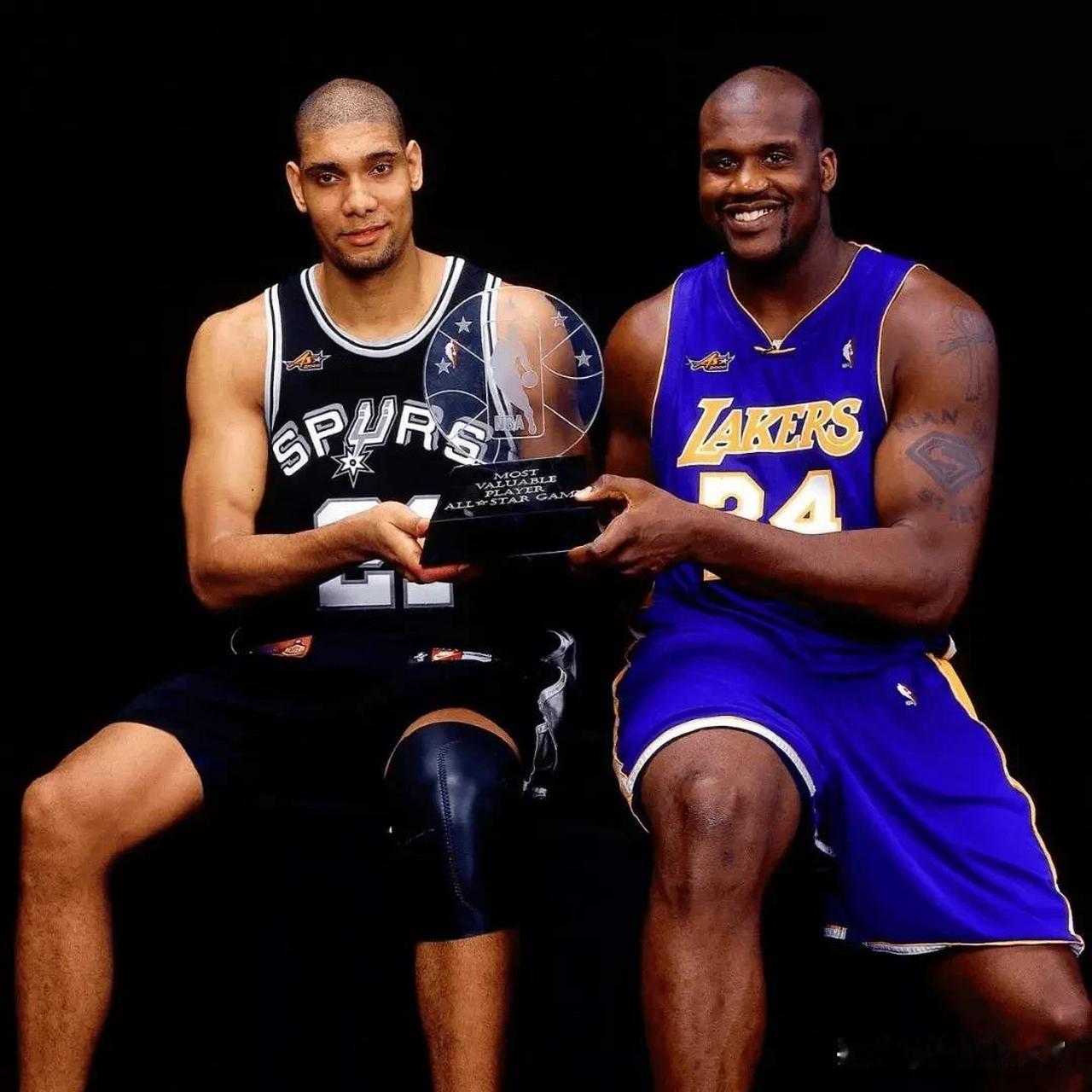 德转列英格兰球员身价TOP10：贝林厄姆1.6亿欧第1，埃泽上榜（德转发布英格兰球员身价前十：贝林厄姆以1.6亿欧居首，埃泽入围）