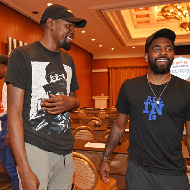 中国移动咪咕首部短道速滑题材微短剧《冰上双子星》哈尔滨开机（中国移动咪咕首部短道速滑微短剧《冰上双子星》在哈尔滨开机）